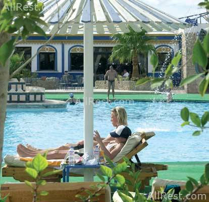 Lilly Land Beach Club 22